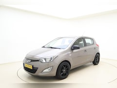 Hyundai i20 - 1.2i i-Motion 85pk | 5 Deurs | Airco | Lichtmetalen Velgen | Audio | Weinig Kilometers