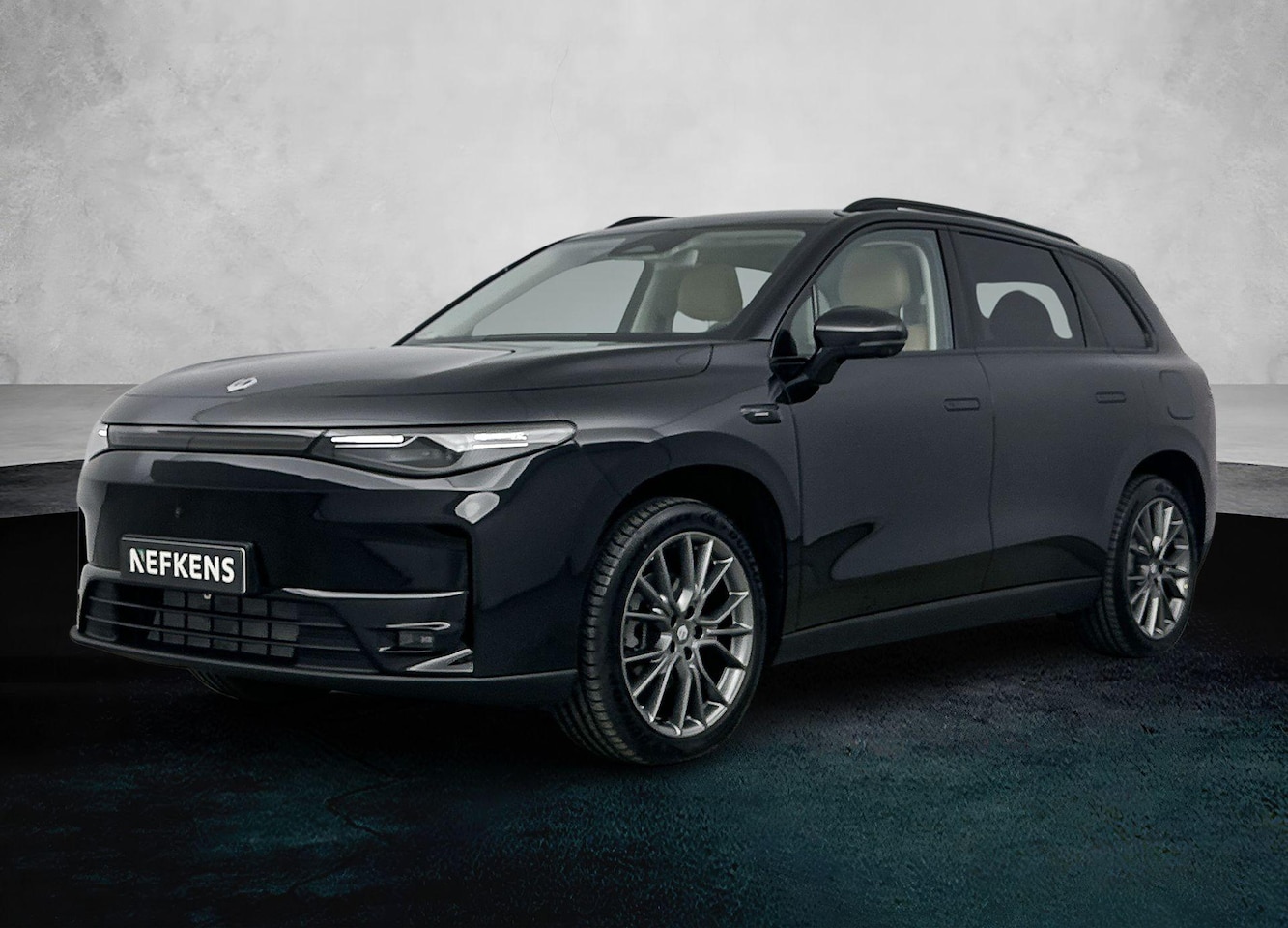 Leapmotor C10 - Design REEV Plug-in Hybrid 215pk 28.4 kWh Automaat | DEMO | Navigatie | Panoramadak | Rond - AutoWereld.nl