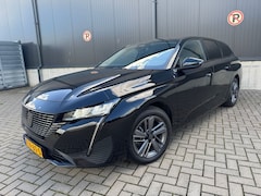 Peugeot 308 SW - 1.2 PureTech Allure Pack Business / camera / navi / ad. cruise / voorruitverwarming