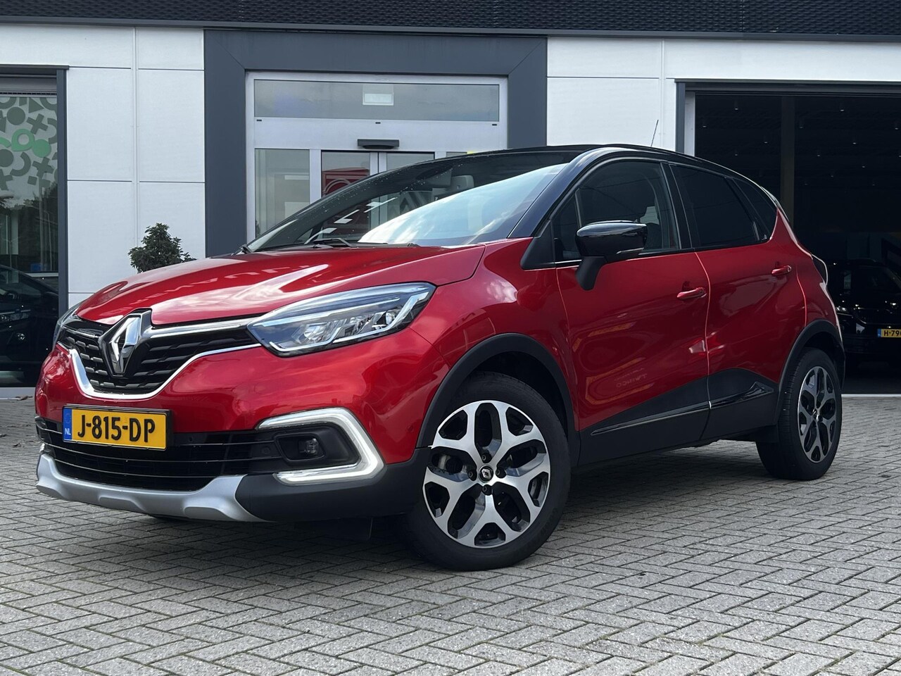 Renault Captur - 1.3 TCe Intens | Automaat | Panoramadak | Navigatie | Trekhaak | - AutoWereld.nl