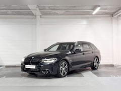 BMW 5-serie Touring - 530e Business Edition Plus | Stoelventilatie | Stoelverwarming | Parking Assistant