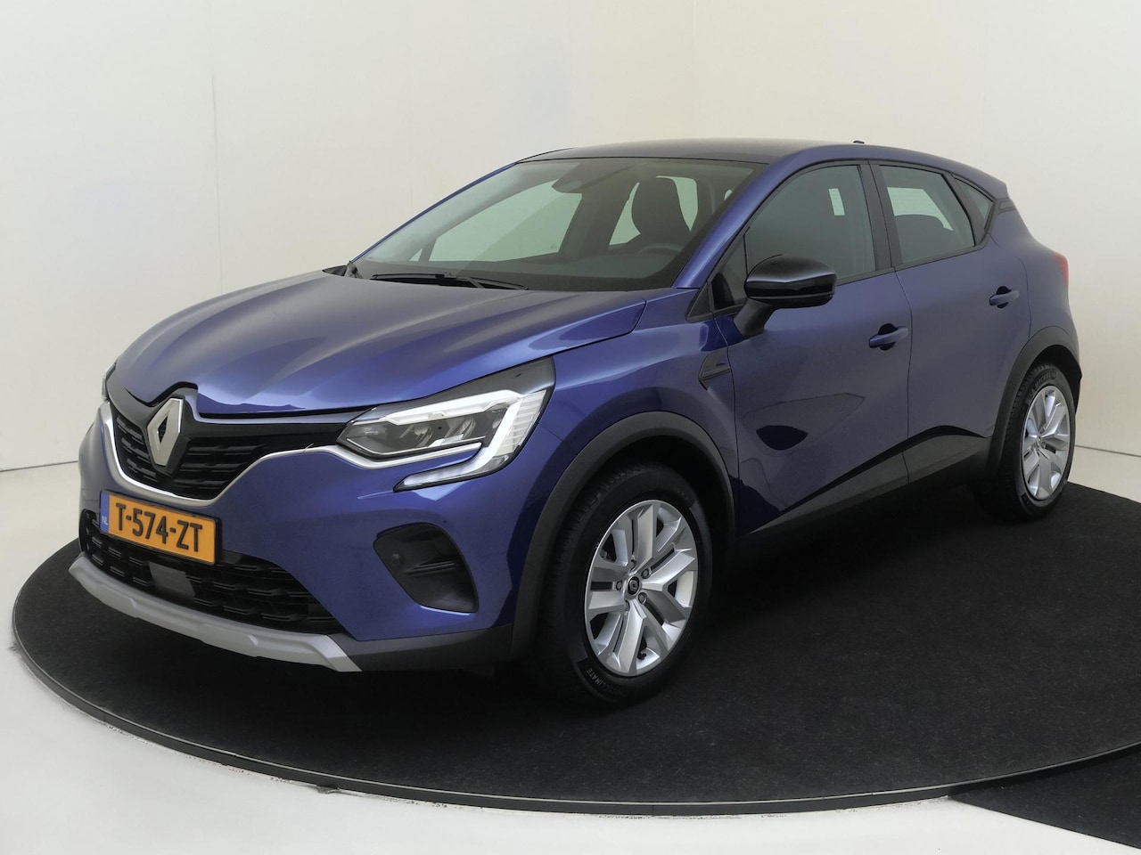 Renault Captur - 1.6 E-Tech full hybrid 145 PK evolution | Automaat | Navigatie | Parkeersensoren Voor + Ac - AutoWereld.nl