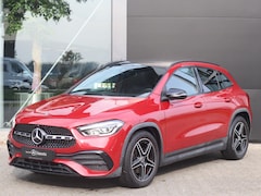 Mercedes-Benz GLA-Klasse - 200 Business Solution AMG l Trekhaak l Panoramadak l Stoelverwarming