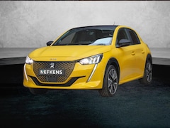 Peugeot e-208 - EV GT Pack 50 kWh | Accu 91% | Stoelverwarming | Alcantara Bekleding | Panoramadak