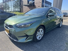 Kia Cee'd Sportswagon - Ceed 1.5 T-GDi DynamicPlusLine , Unieke Kleur, Dodehoeksensor, Digitale Tellers, Camera Ac