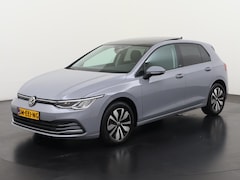 Volkswagen Golf - 1.0 eTSI Move DSG | Schuifdak | Camera | Zondag Open