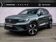 Volvo XC40 - 2.0 B4 Plus Dark | Trekhaak | Lichtmetalen Velgen 19 inch | Harman Kardon Audio | Achterui
