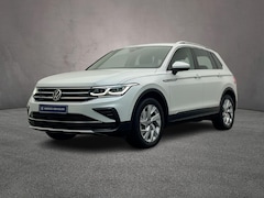 Volkswagen Tiguan - Elegance 1.5 TSI 150pk DSG Automaat Trekhaak, Adaptive cruise control, Achteruitrijcamera,