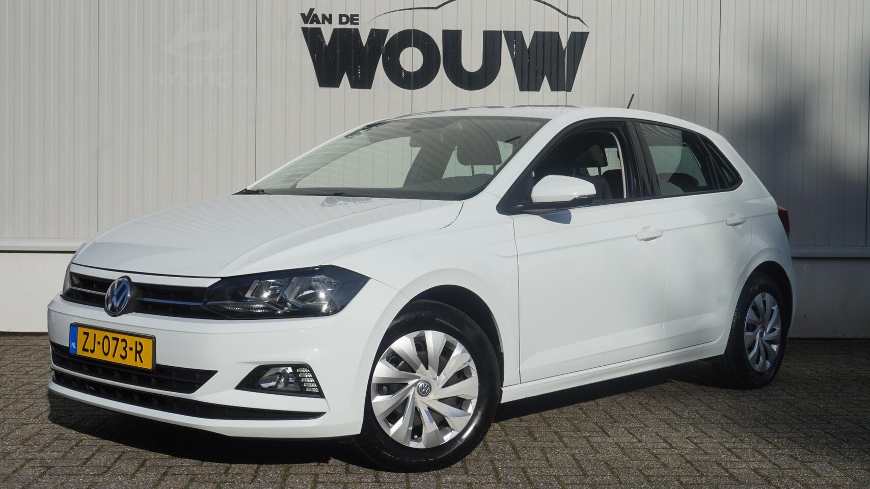 Volkswagen Polo - 1.0 MPI Comfortline 5-Drs | Airco | Apple Carplay\Android Auto | Cruise Control - AutoWereld.nl