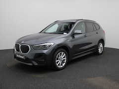 BMW X1 - xDrive25e | PANORAMA-SCHUIFDAK | HEAD-UP | LEER | CAMERA | NAVIGATIE | STOELVERWARMING
