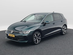Volkswagen Golf - 1.5 eHybrid Life Edition | Trekhaak | 360 Camera | Adaptieve Cruise Control | 18" LMV |