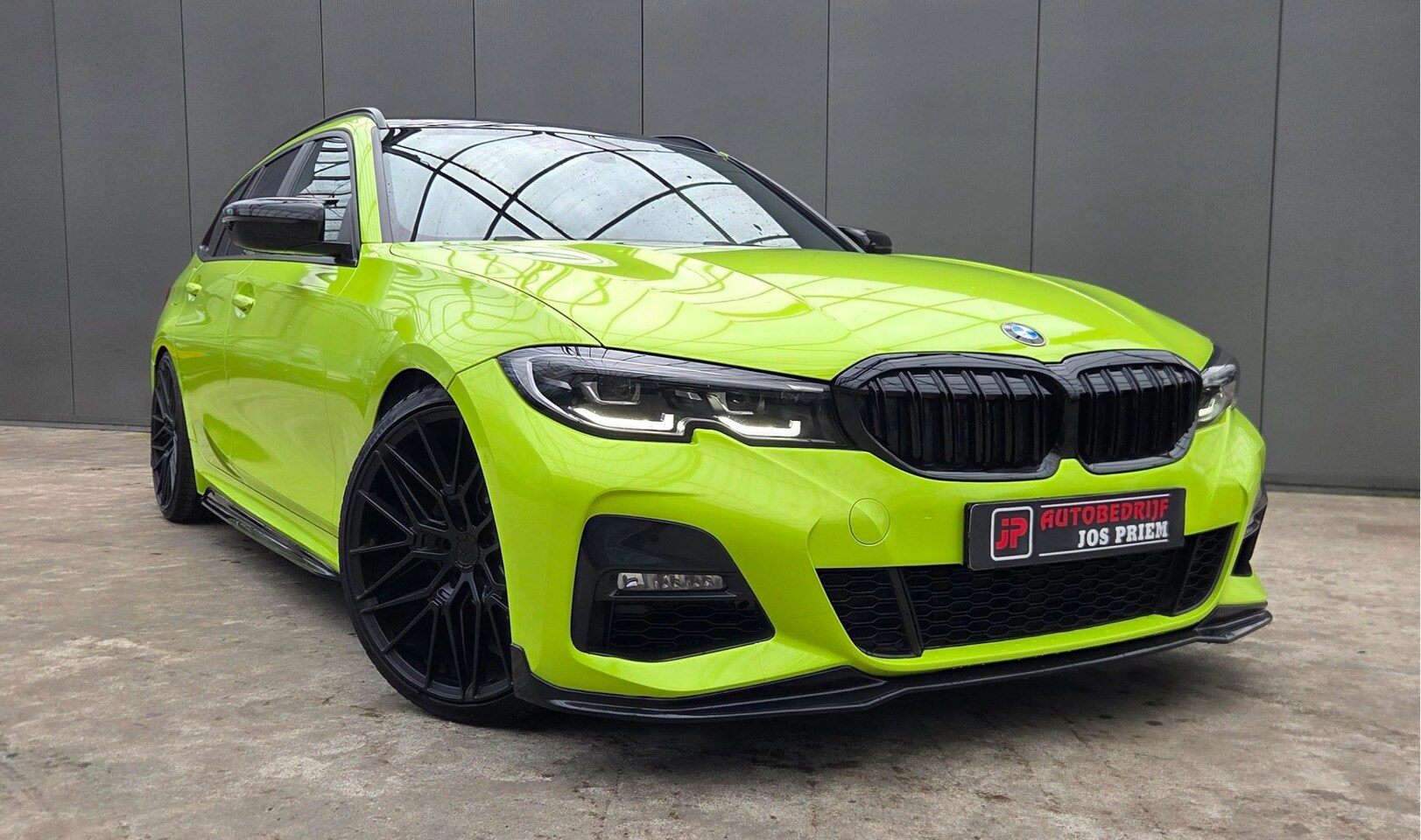 BMW 3-serie Touring - 318i M-Performance * EYE CATCHER * 330 PK !! - AutoWereld.nl