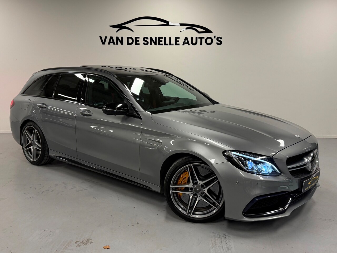 Mercedes-Benz C-klasse Estate - C63 S AMG KERAMISCH/SCHAALSTOELEN/PANO/HUD/KEYLESS/360CAMERA/DEALERONDERHOUDEN - AutoWereld.nl
