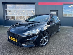 Ford Focus Wagon - 1.0 EcoBoost ST-Line Automaat - Navigatie - Trekhaak