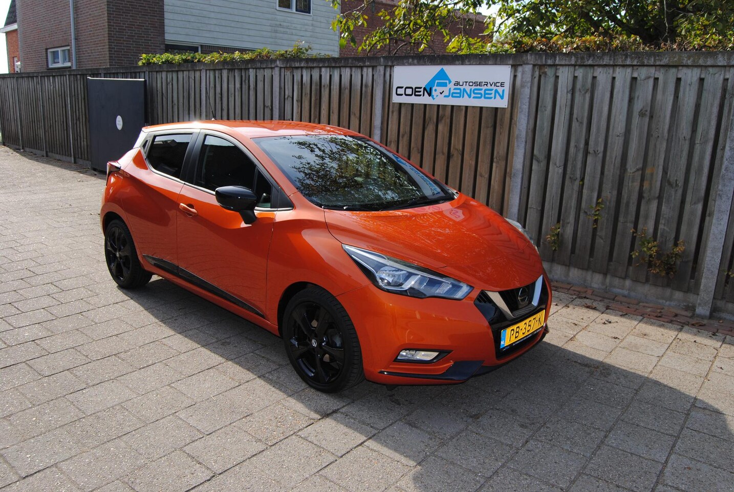 Nissan Micra - 0.9 IG-T N-Connecta Airco , Apple \ Android  Carplay - AutoWereld.nl