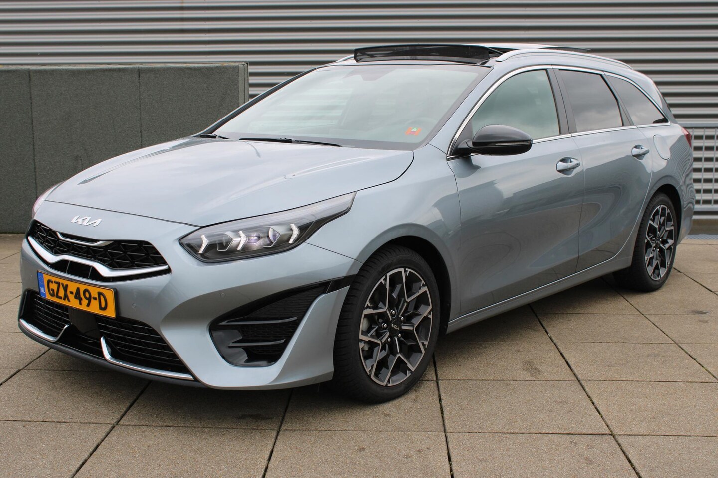 Kia Cee'd Sportswagon - Ceed 1.5 T-GDi GT-PlusLine Navigatie / Camera / Schuifdak - AutoWereld.nl
