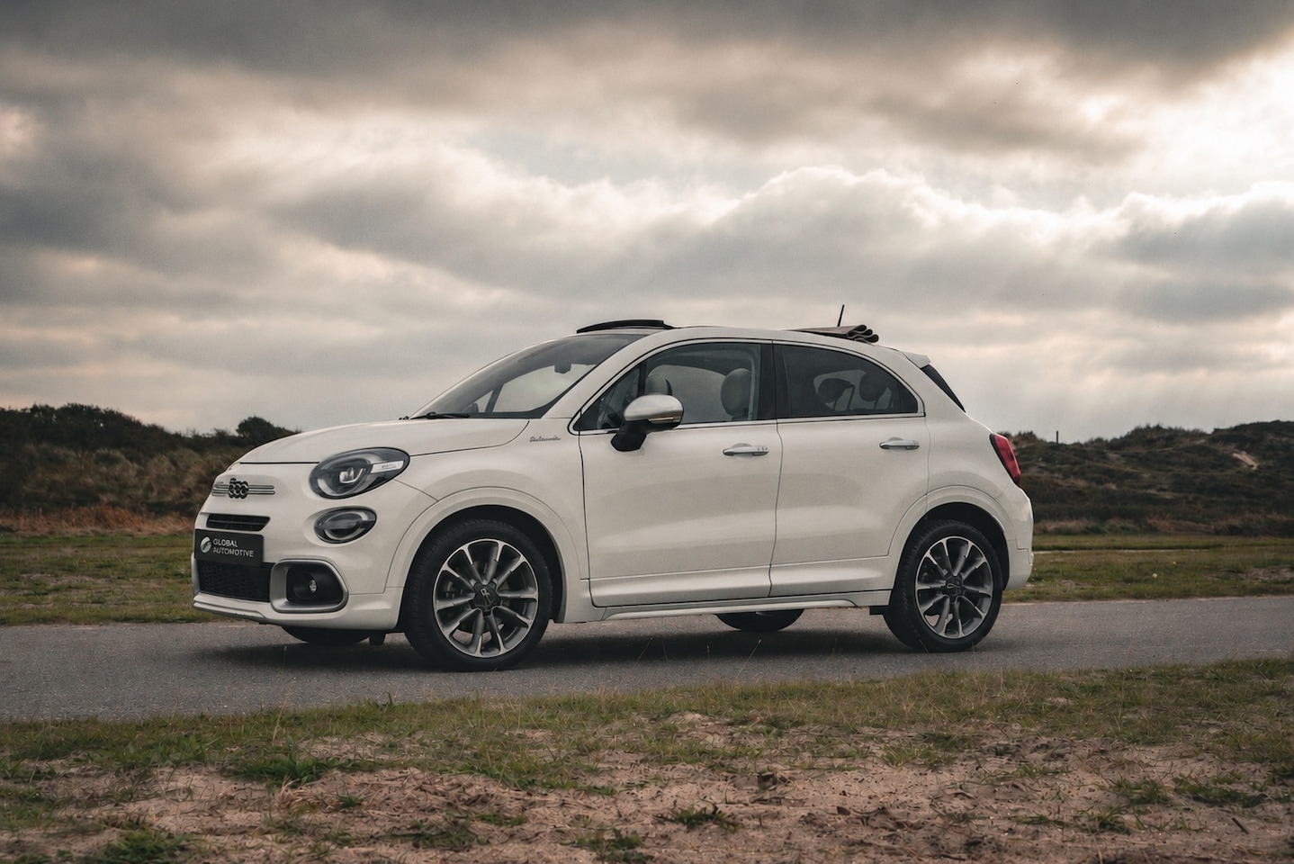 Fiat 500 X - 1.5 Hybrid Dolcevita Special Edition Cabrio 1.5 Hybrid Dolcevita Special Edition Cabrio - AutoWereld.nl