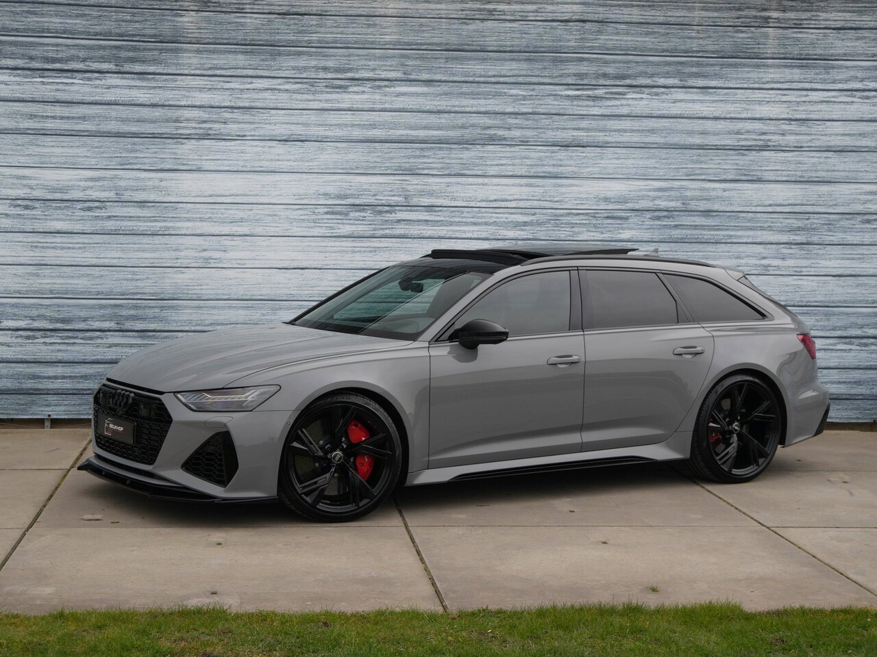 Audi RS6 - 4.0 TFSI Akrapovic Pano Trekhaak Ceramic 740Pk!! - AutoWereld.nl