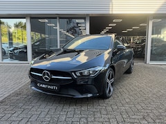 Mercedes-Benz CLA-klasse Shooting Brake - 250 e Black Edition 218 Pk SOH 95%| Navigatie | Cruise | Clima | 18" lichtmetaal