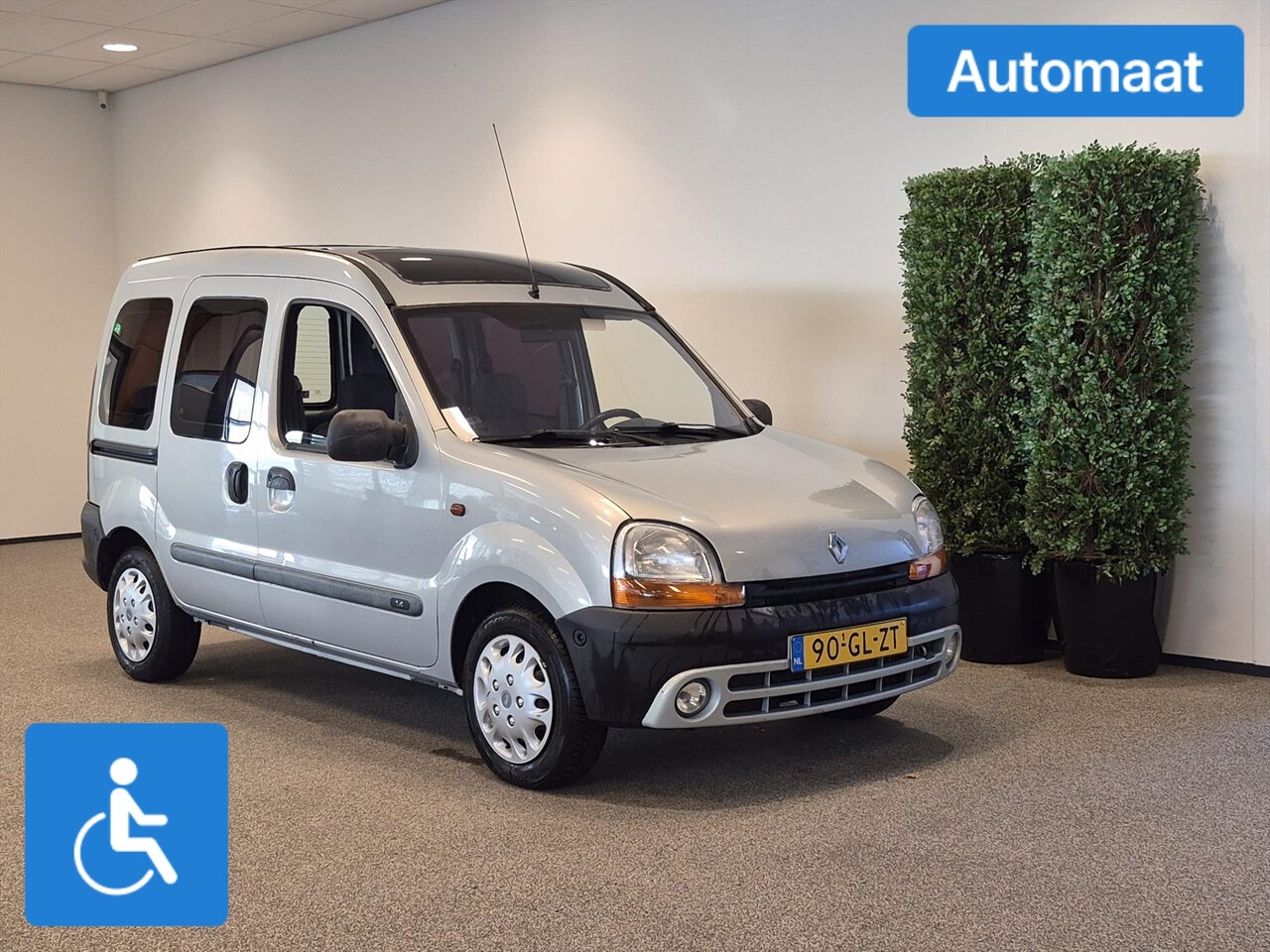 Renault Kangoo - Rolstoelauto Automaat (airco) - AutoWereld.nl