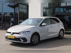 Volkswagen Polo - 1.0 TSI Life Edition 95PK / 70kW, Achteruitrijcamera, Achter parkeersensoren, volledig dig