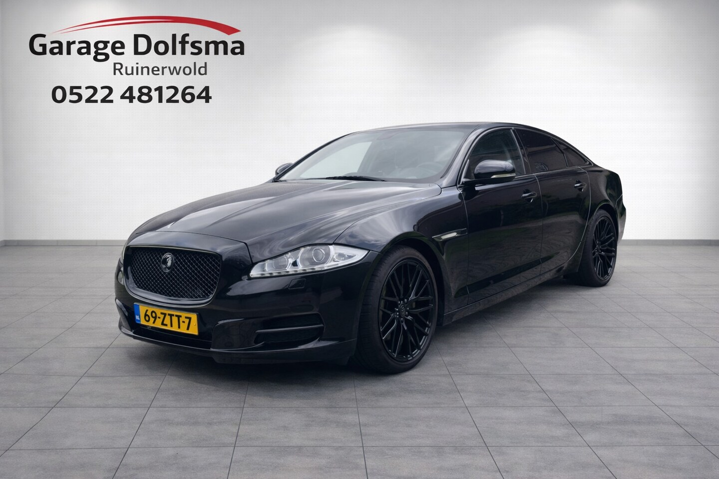 Jaguar XJ - 2.0 Luxury-PANO-CAMERA-NL AUTO-BLACK OPTIEK-20"- - AutoWereld.nl