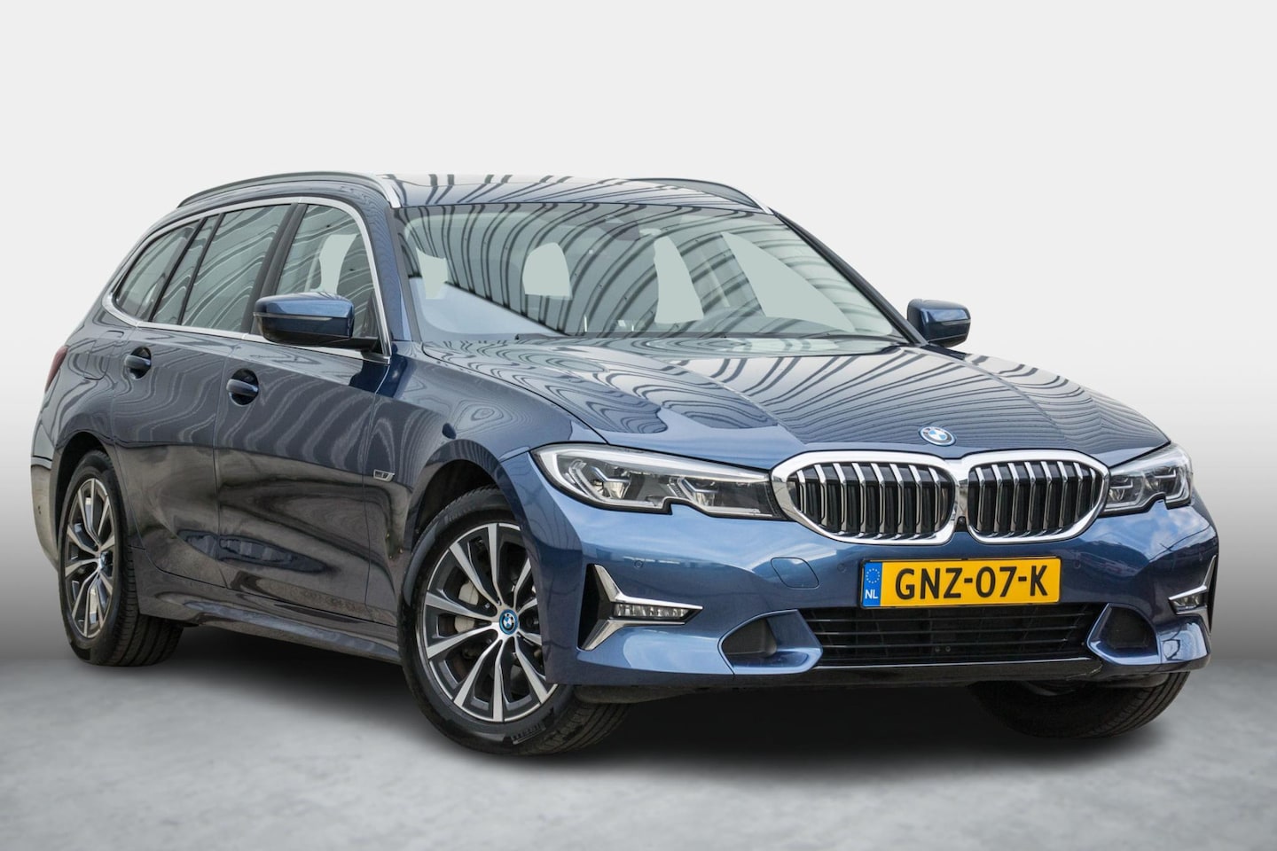 BMW 3-serie Touring - 330e xDrive Pano Led Leder Business Edition Plus - AutoWereld.nl