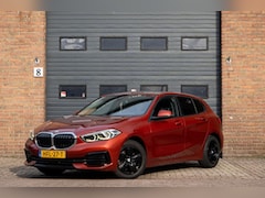 BMW 1-serie - 118i High Executive Pano automaat Sfeer / Virtual/| Carplay / Adaptive Cruise