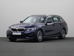 BMW 3-serie Touring - 330e xDrive | Model M Sport | Stuurwielrand Verwarmd | Trekhaak met elektrisch wegklapbare