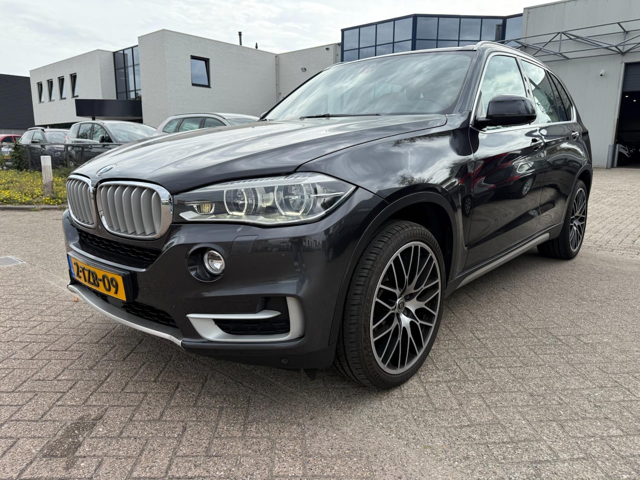 BMW X5 - XDrive30d High Executive Bj 2014 Pano Xenon Led Camera V+A Vol Vol Vol - AutoWereld.nl