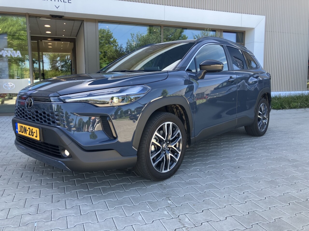 Toyota Corolla Cross - Hybrid 180 Executive | NIEUW MODEL! - AutoWereld.nl