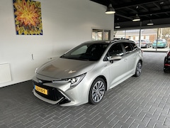 Toyota Corolla Touring Sports - 1.8 Hybrid TeamD / Dealer Onderhouden / ZUINIG RIJDEN / Apple Carplay /