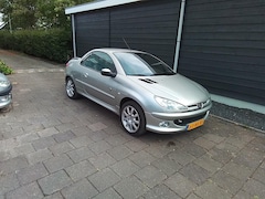 Peugeot 206 CC - 1.6-16V Roland Garros airco ecc automaat