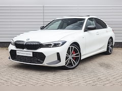 BMW 3-serie - 318i M Sport Automaat / Schuif-kanteldak / Sportstoelen / Achteruitrijcamera / Adaptieve L