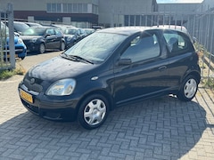 Toyota Yaris - 1.0 VVT-i Sol Airco l Elek pakket l MTF-stuur NIEUWE APK l NIEUWE ACCU l BEURTJE 2 sleutel