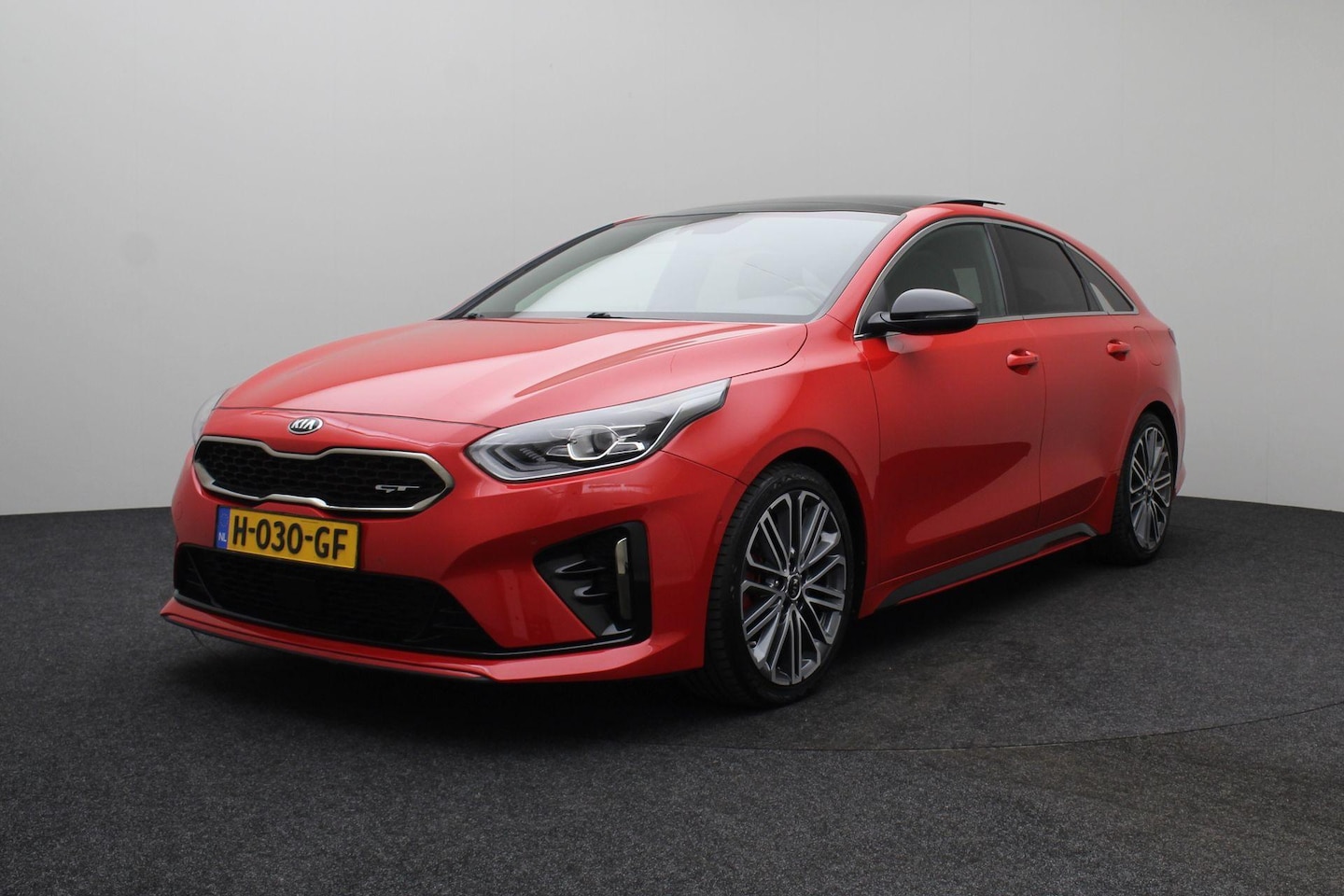 Kia Pro cee'd - 1.6 T-GDI GT 2020 | Goed Onderhouden | Panoramadak | Carplay | Cruise Control | JBL Audio - AutoWereld.nl