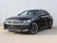 BMW 3-serie - 320i M Sport Automaat / Schuif-kanteldak / Trekhaak / Sportstoelen / Achteruitrijcamera /
