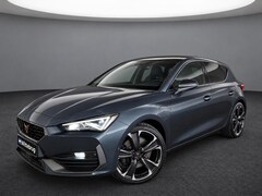 CUPRA Leon - 1.4 e-Hybrid 245PK VZ Performance / Achteruitrijcamera / Stuur + Stoelverwarming / Full-LE