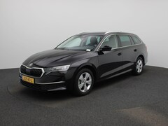 Skoda Octavia Combi - 2.0 TDI AUTOMAAT | ELEKTRISCHE TREKHAAK | PARAPLU | LED | NAVIGATIE | APPLE CARPLAY | PDC