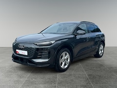 Audi Q6 e-tron - Advanced performance 100 kWh 306pk S-line interieur | MMI-bijrijdersscherm | Stoelverwarmi
