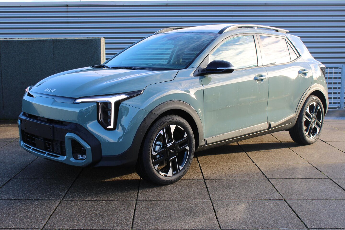 Kia Stonic - 1.0 T-GDi MHEV GT-Line Navigatie / stuur en stoel verwarming / Camera - AutoWereld.nl