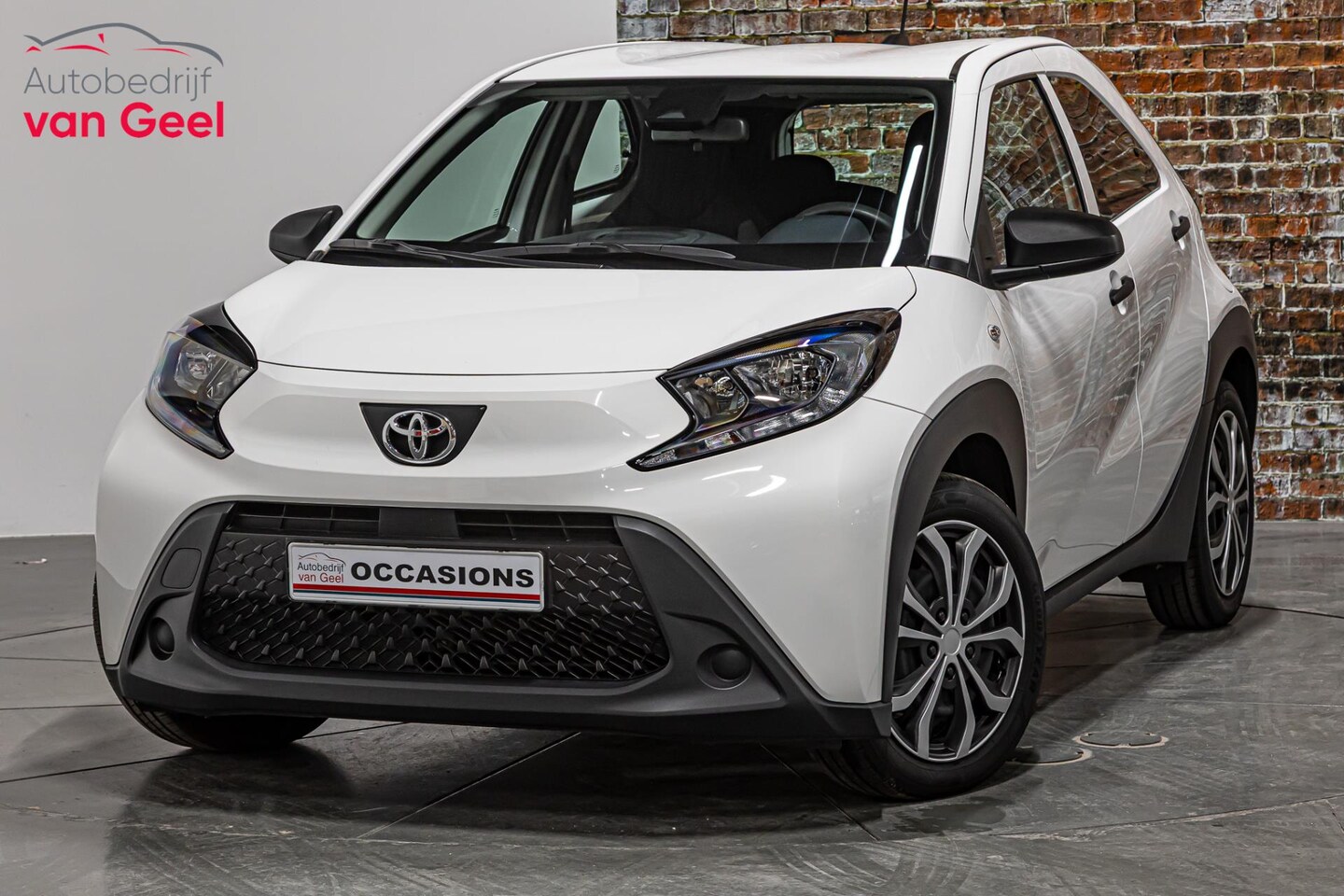 Toyota Aygo X - 1.0 VVT-i MT Play | Adaptive Cruise Control | Apple Carplay | DAB+ - AutoWereld.nl