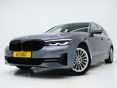 BMW 5-serie Touring - 530e | Panoramadak | Trekhaak | Leder | Camera | Memory | Sfeerlicht | Carplay