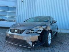 SEAT Leon ST - 1.4 EcoTSI Style Connect - Front Schade - BPM