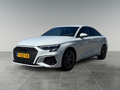 Audi A3 Limousine - 30 110pk TFSI S edition Parkeerhulp achter | Cruise control | MMI navigatie plus MMI touch