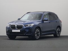 BMW iX3 - Executive 80 kWh | M Sport | Achteruitrijcamera | Adaptief onderstel | Trekhaak | Schuif-/