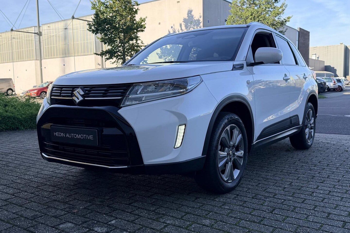 Suzuki Vitara - 1.4 Boosterjet Select Smart Hybrid | Adapt. Cruise | Navigatie | Camera | Stoelverw. | Cli - AutoWereld.nl