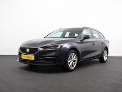 SEAT Leon Sportstourer - 1.5 eTSI 150pk DSG Style Navigatie Apple Carplay/Android Auto Parkeersensor achter Adaptiv