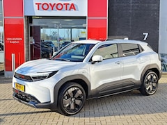 Toyota Urban Cruiser - EXECUTIVE 61KWH PANODAK JBL-AUDIO 360°CAMERA 19"LM-VELGEN LED-PRISMA STOEL/STUURVERWARMING