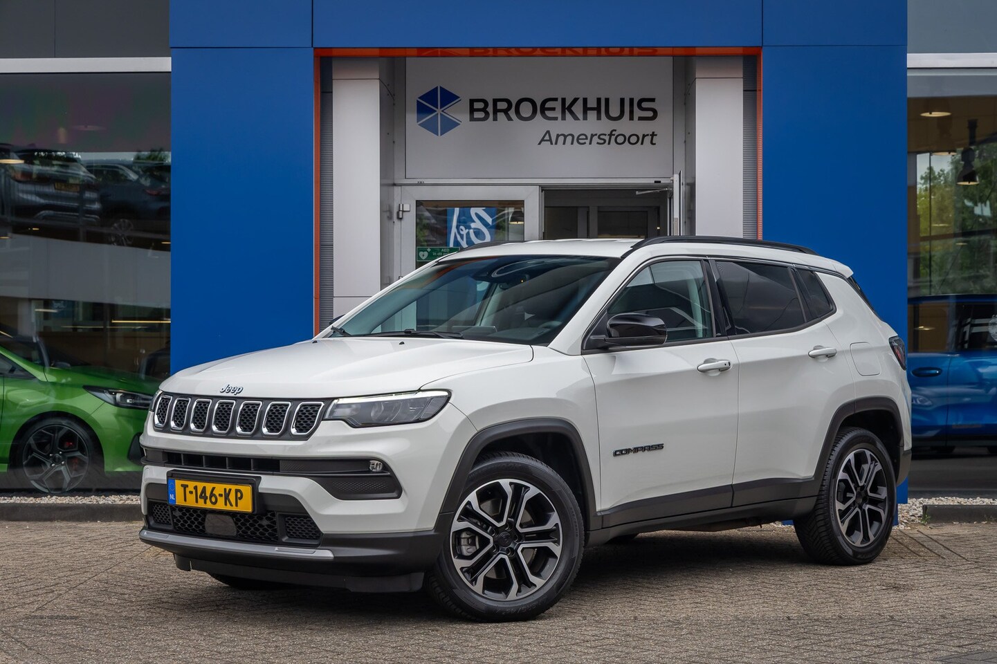 Jeep Compass - 4xe 240 Plug-in Hybrid Electric Limited | Camera | Cruise adaptief | Apple Carplay/Android - AutoWereld.nl